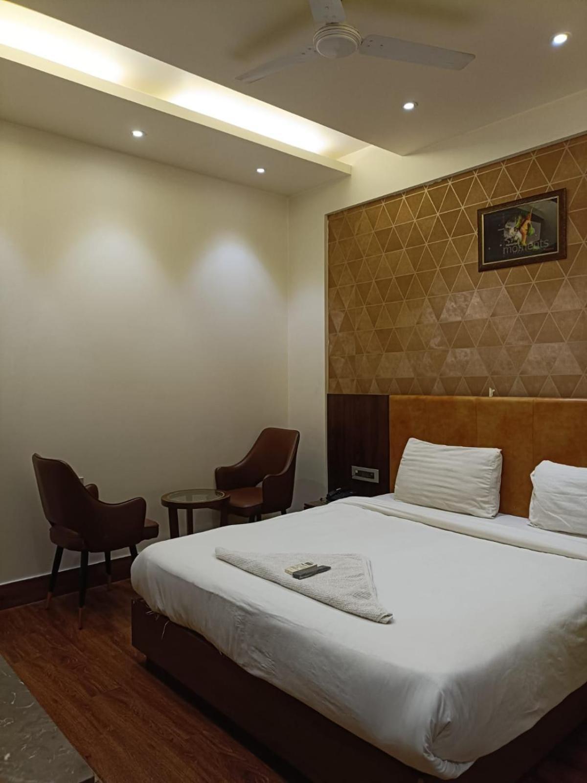 Hotel Parklane Agra (Uttar Pradesh) Εξωτερικό φωτογραφία